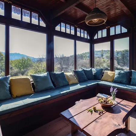 Sacra Wellness Villa *