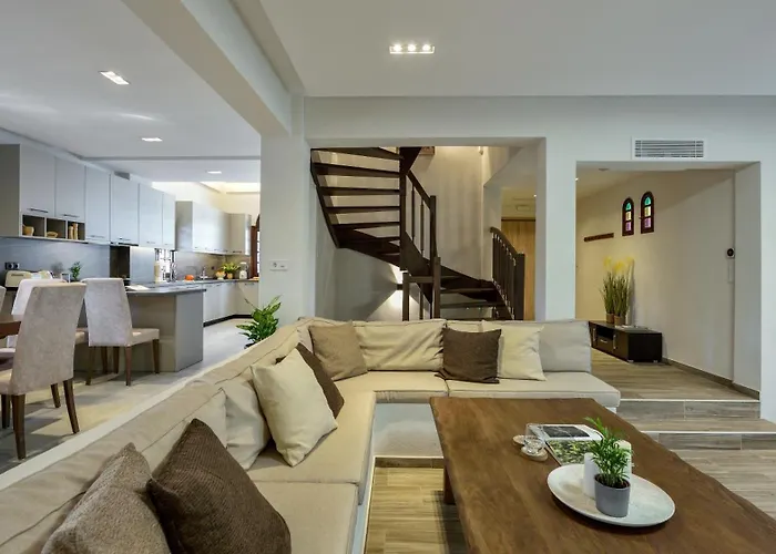 Sacra Wellness Villa *