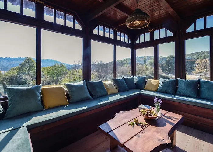 Sacra Wellness Villa *